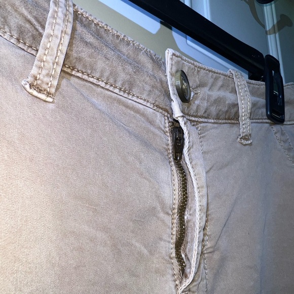 American Eagle Women’s shorts - Picture 2 of 5